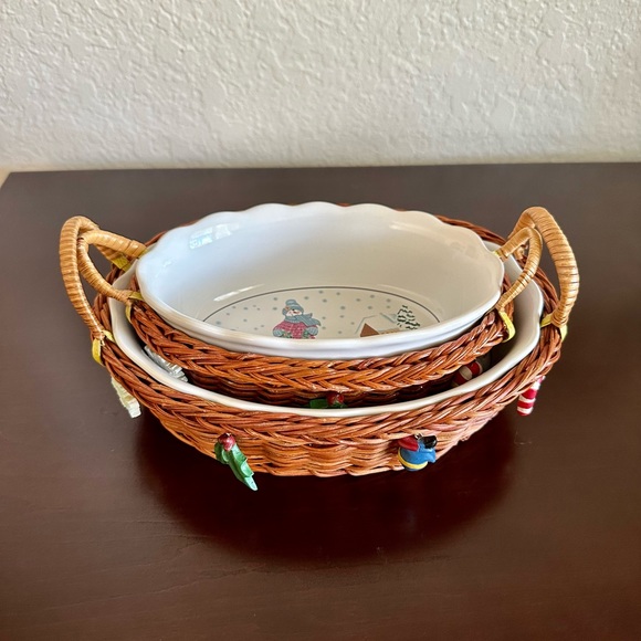 Set of 2 Stoneware Christmas Snowwoman Baking/Serving Dishes With Nesting Basket - Picture 2 of 9